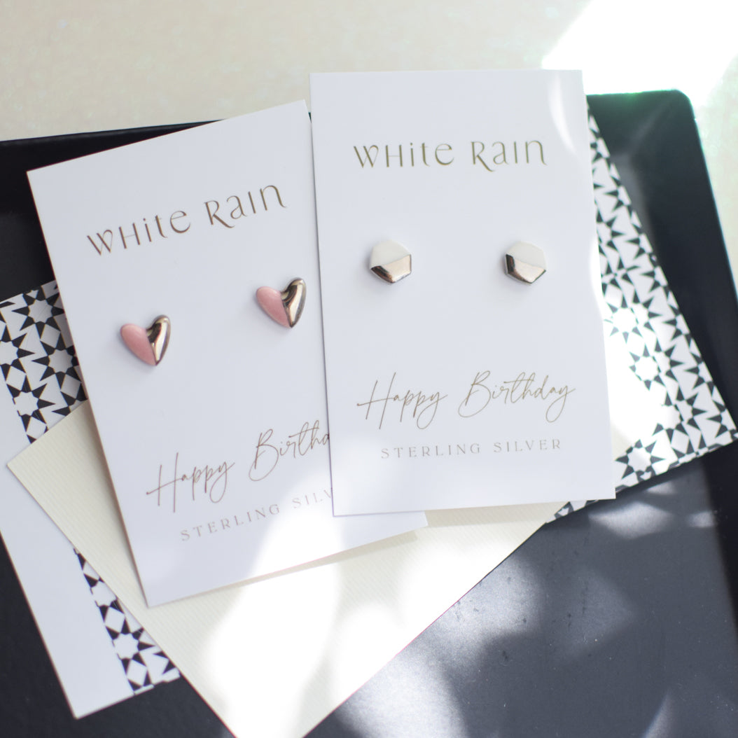 Ceramic stud earrings with platinum lustre