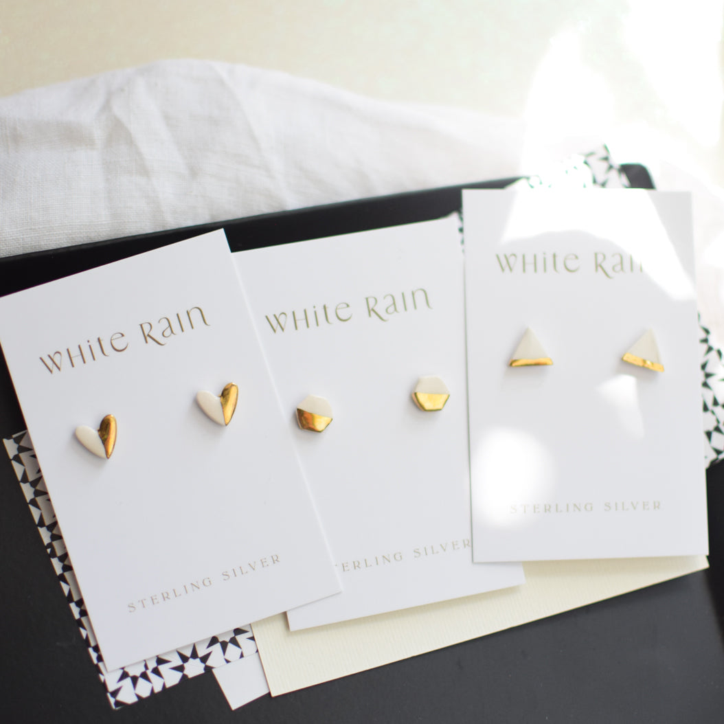 Ceramic stud earrings with gold lustre