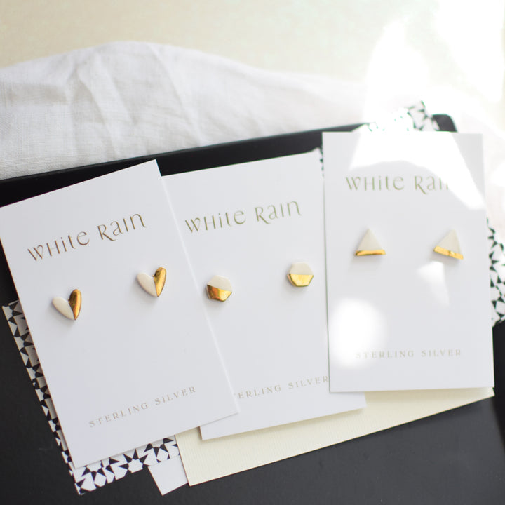 Ceramic stud earrings with gold lustre