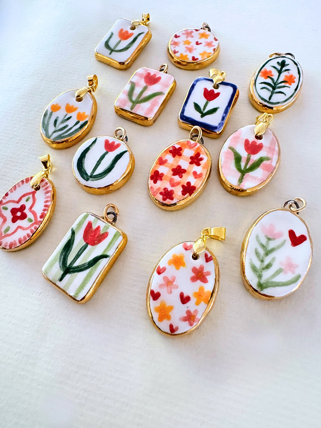 Flowers with Single heart Pendant