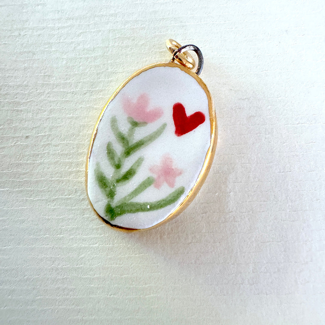 Flowers with Single heart Pendant