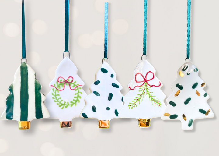 Set of 5  Christmas Tree ornaments