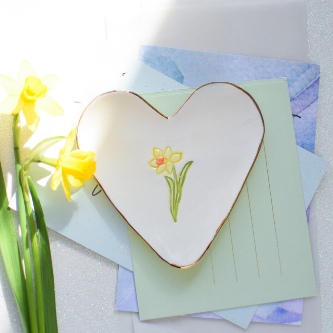 Daffodil Trinket Dish and Heart Necklace gift set
