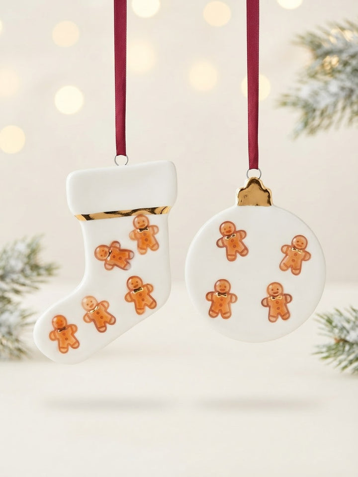 Set of 2 Ornaments with gingerbread pattern