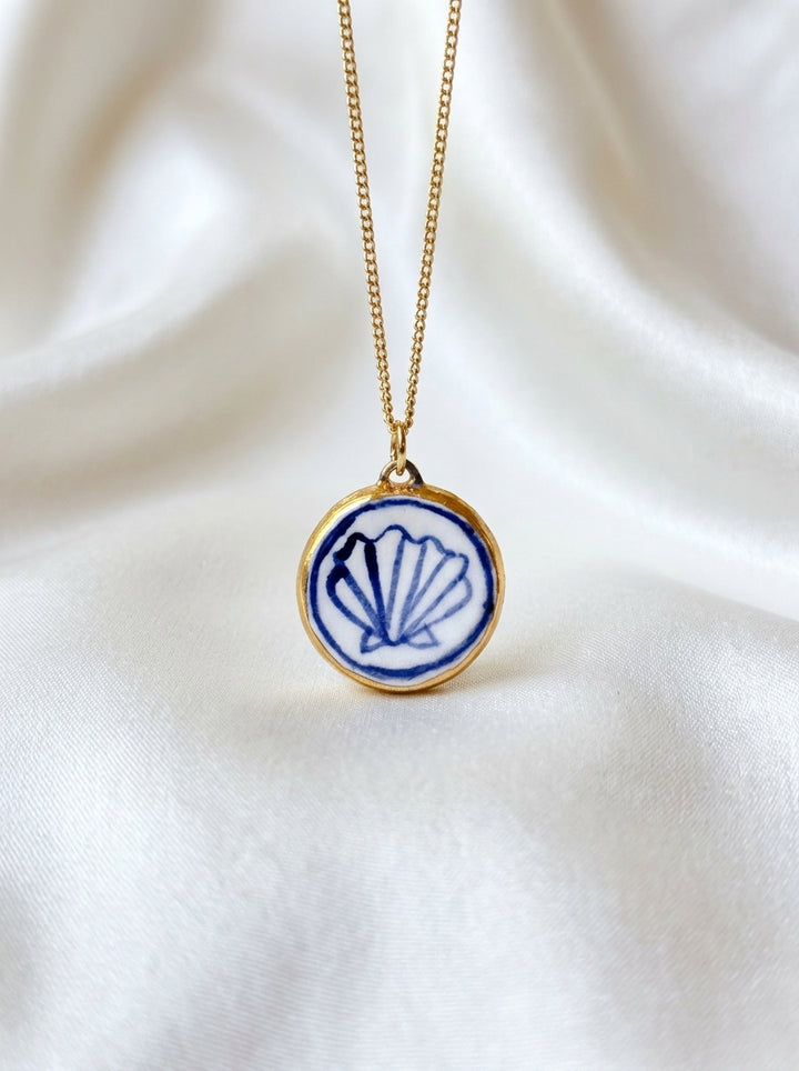 Blue Shell Pendant - Circle