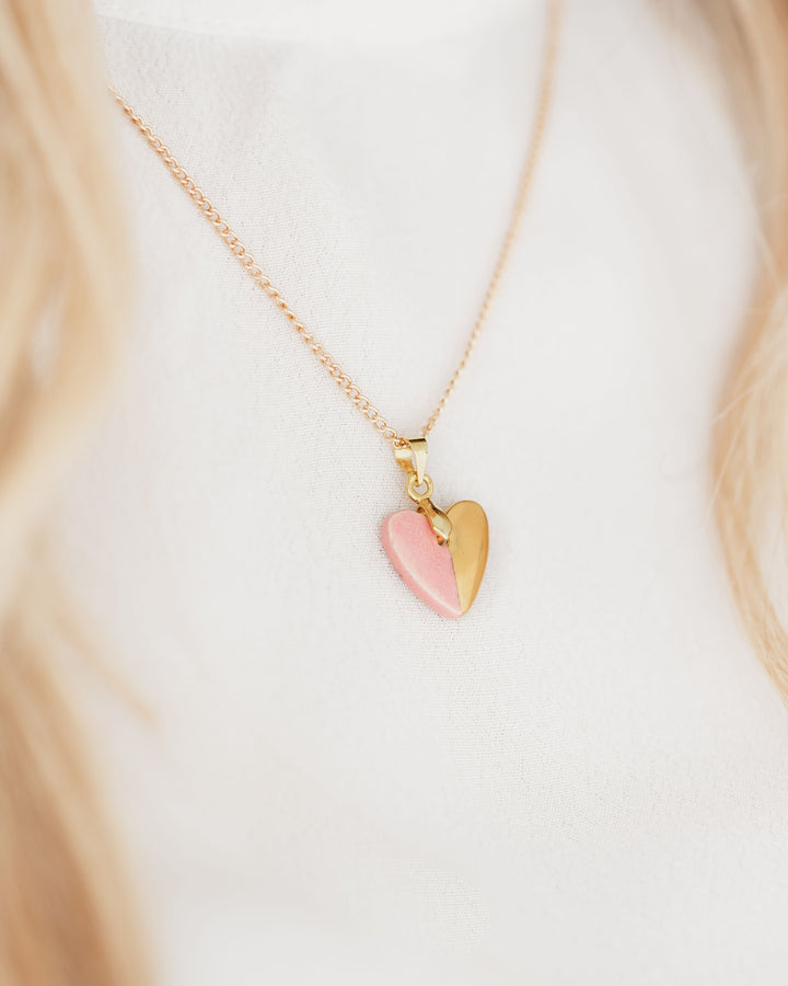 Heart shaped Ceramic pendant necklace