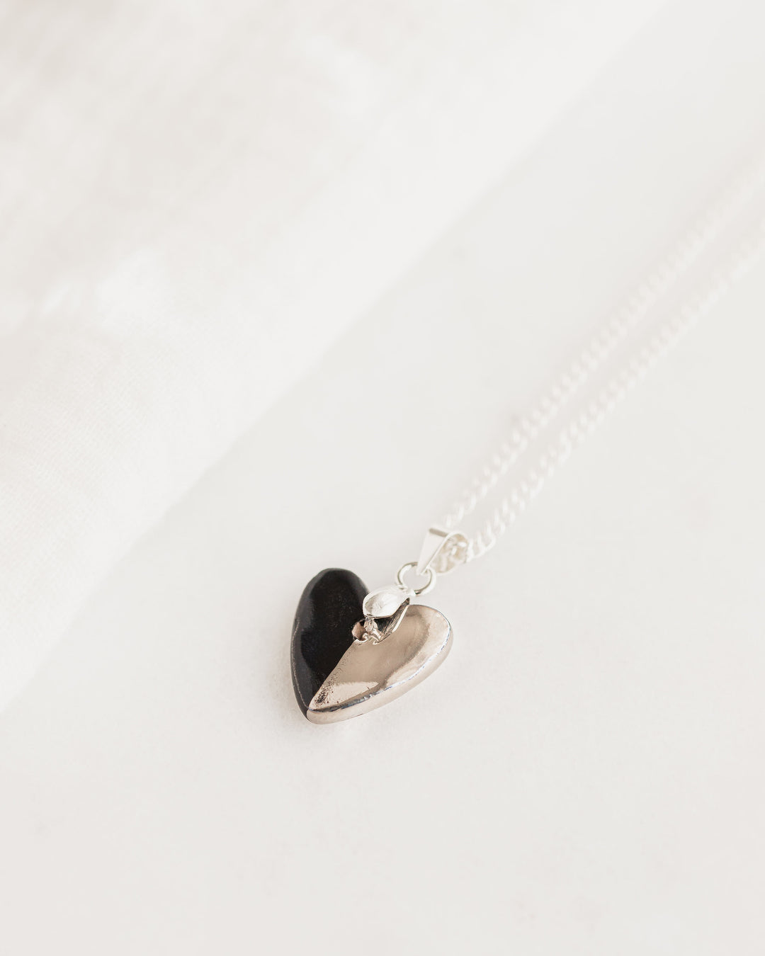 Heart shaped Ceramic pendant necklace