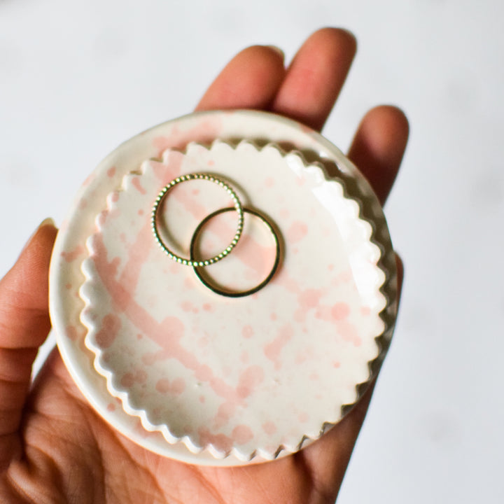 TWO Mini trinket dishes (choice of colours)